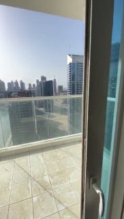 شقة فاخرة ذات مناظر بانورامية لقناة دبي المائية ب 719 ألف درهم 3