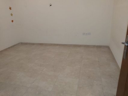 2 Bedroom Hall Apartment For Rent In A Private Building On University Street 6
