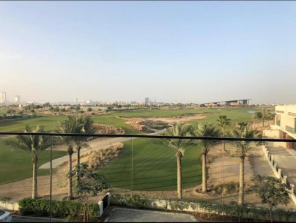 شقة غرفتين وصالة ذات إطلالة على ملاعب الغولف الفاخرة في دماك هيلز في دبي