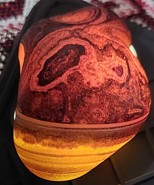 حجر كريم لا يقدر بمال  6