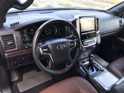 2016 Toyota Land Cruiser 3