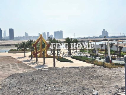 للبيع..أرض سكنية | مع تصريح بناء بناية | جزيرة الريم أبوظبي