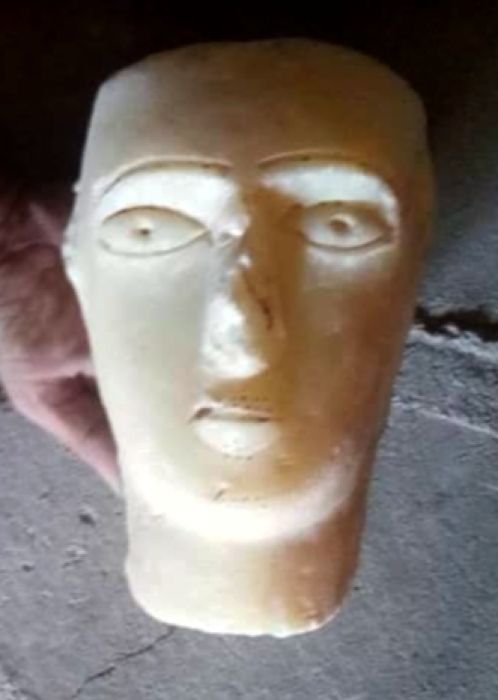 تمثال لرأس ملك حميري 
