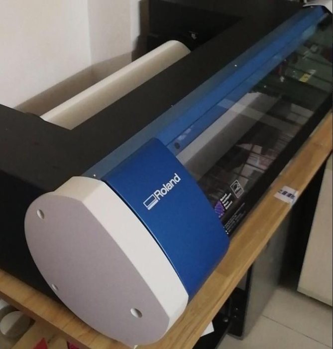 Roland VersaSTUDIO BN 20 Desktop Inkjet Printer Cutter