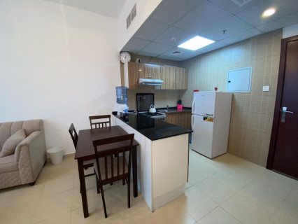 شقة غرفة وصالة اعادة بيع في ابراج السيتي تور بقسط شهري 3136 درهم 5
