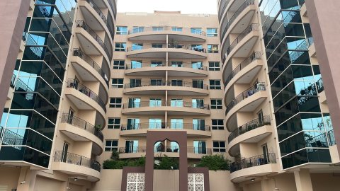 شقة مفروشة للايجار في واحة دبي للسيليكون 1 غرفة 42000 درهم 3
