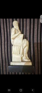تمثال موسي عمرة ٨٠ عام لوحدي الكنائس الإيطالية روما  2