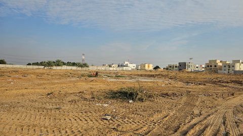 طرح جديد  مخطط الحدائق- أراضي تاون هاوس للبيع تصريح بناء أرضي وطابقين 5