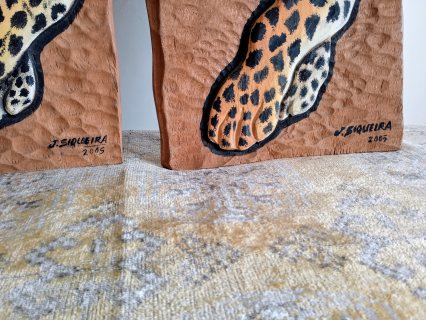 لوحتان فنيتان  من  خشب  السدر الأحمر للفنانة البرازيلية Siqueira  4