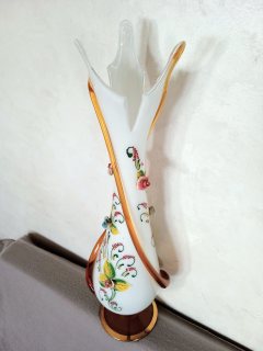 مزهرية أنتيك من زجاج الأوبالين الفرنسي الأبيض المستوحى من فن المورانو 6