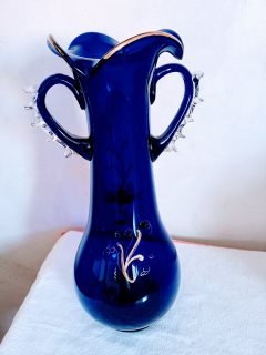 مزهرية انتيك من الزجاج الأزرق الفرنسي المطلي بماء الذهب  6