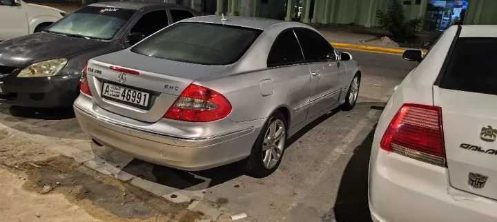 سيارة مرسيدس clk2007 كوبيه 3