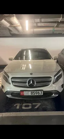 مرسيدس لون أبيض مودل 2016 gla250