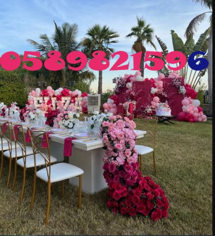 Rent Lozoya Round Wooden Dining Table for rental in Dubai.