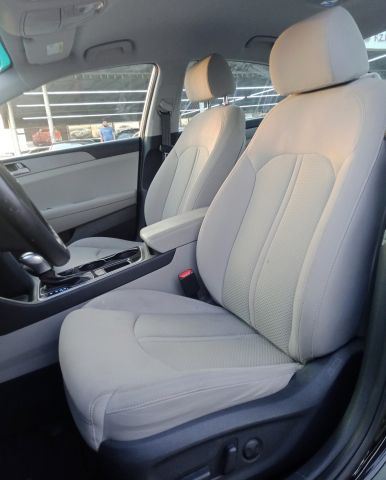 Hyundai Sonata V4 2.4L Model 2019 7