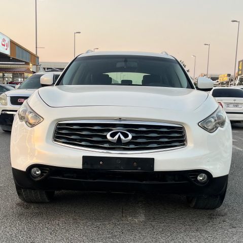 Infiniti FX35 V6 3.5L Full Option Model 2009  5