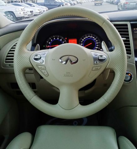 Infiniti FX50 S V8 5.0L Full Option Model 2009  3