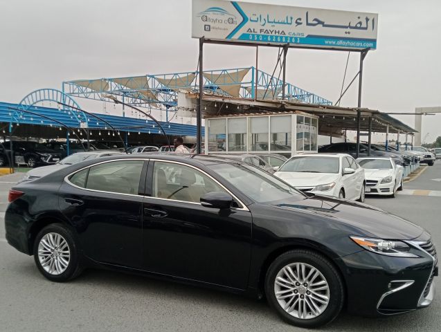 Lexus ES 350 V6 3.5L Full Options Model 2017 4