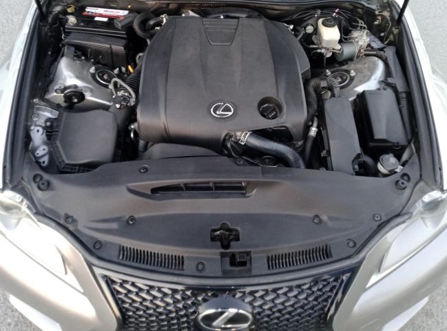 Lexus Is250 F Sport V6 2.5L Full Option Model 2015 6