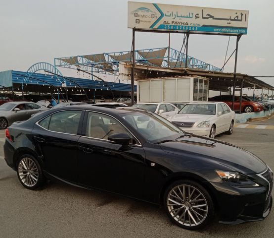 LEXUS IS 250 V6 2.5L Full Option Model 2015 5