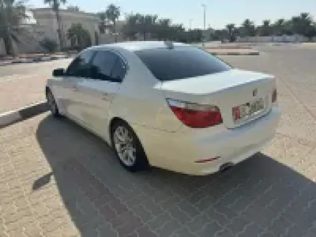 سيارة Bmw 520i