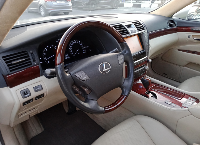 Lexus LS460L V8 4.6L Model 2011(No Accident Clean Title) 8