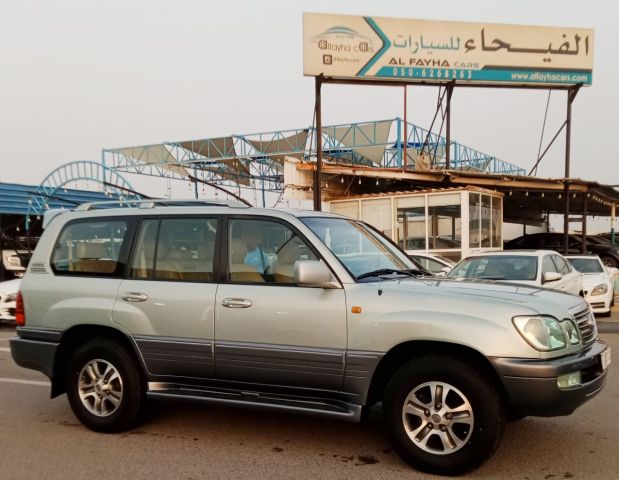 Lexus LX470 V8 4.7L Full Option Model 2005 3