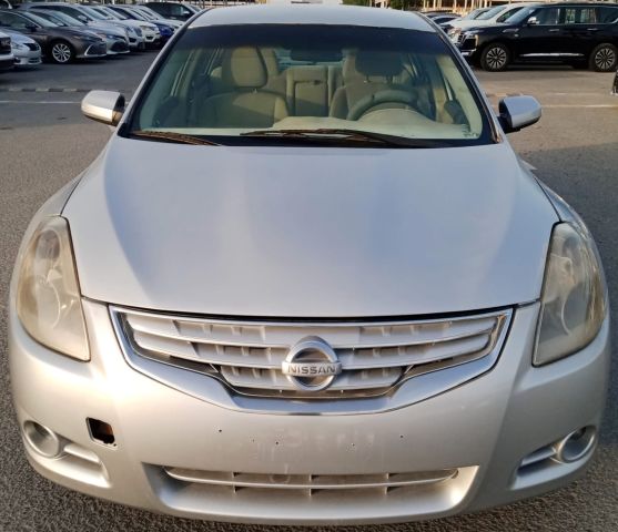 Nissan Altima S V4 2.5L Model 2011 3