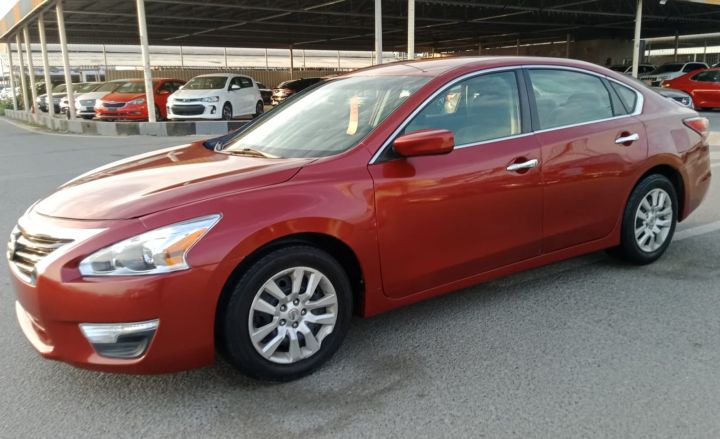 Nissan Altima S V4 2.5L Model 2015  2