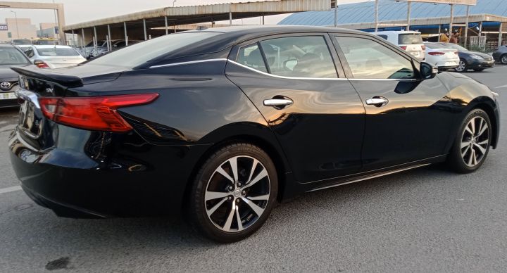 Nissan Maxima SV V6 3.5L Model 2018 2