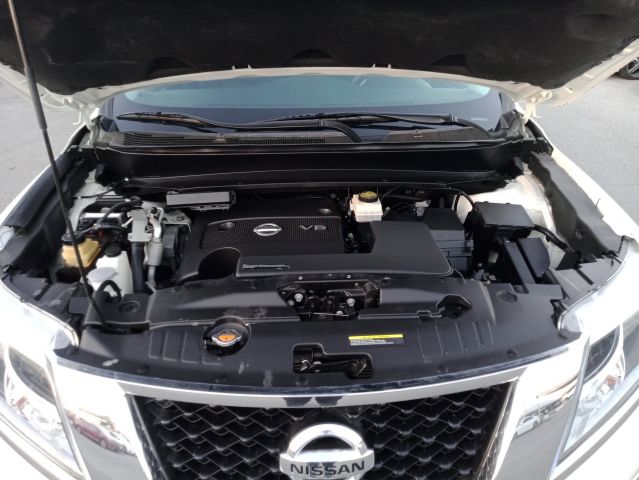 Nissan Pathfinder SV V6 3.5L Model 2016 3