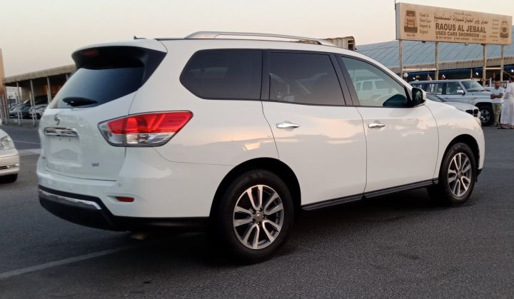 Nissan Pathfinder SV V6 3.5L Model 2016 7