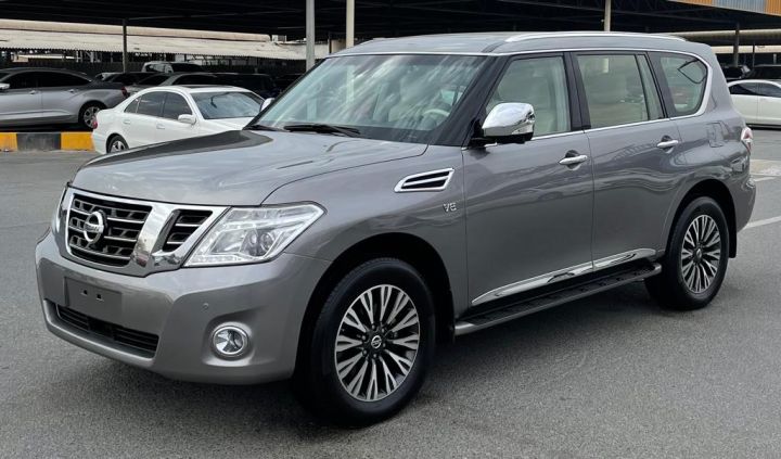 Nissan Patrol LE PLATINUM V8 5.6L Full Option Model 2013 2