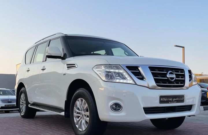 NISSAN PATROL SE PLATINUM V8 5.6L FULL OPTION MODEL 2014 3