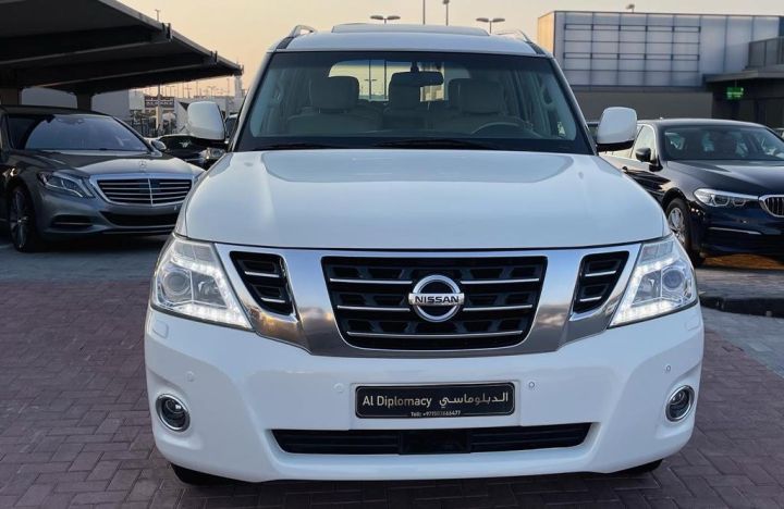 NISSAN PATROL SE PLATINUM V8 5.6L FULL OPTION MODEL 2014 4