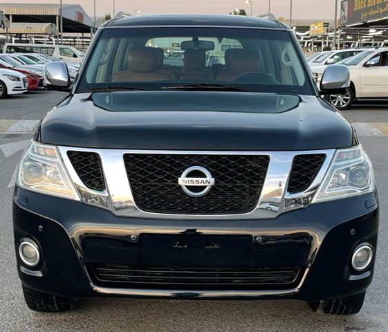 NISSAN PATROL SE PLATINUM V8 5.6L FULL OPTION MODEL 2014