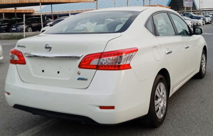 Nissan Sentra V4 1.8L Model 2014 4