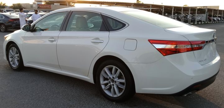 Toyota Avalon V6 3.5L Model 2014 4