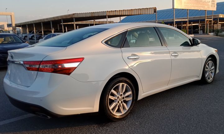 Toyota Avalon V6 3.5L Model 2014 5