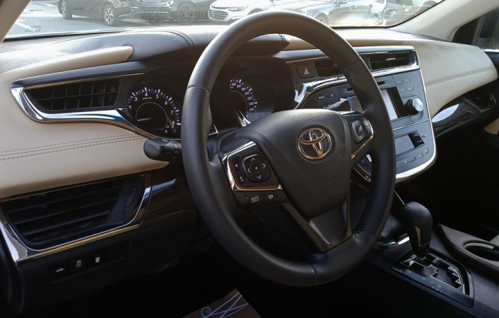 Toyota Avalon V6 3.5L Model 2014 8