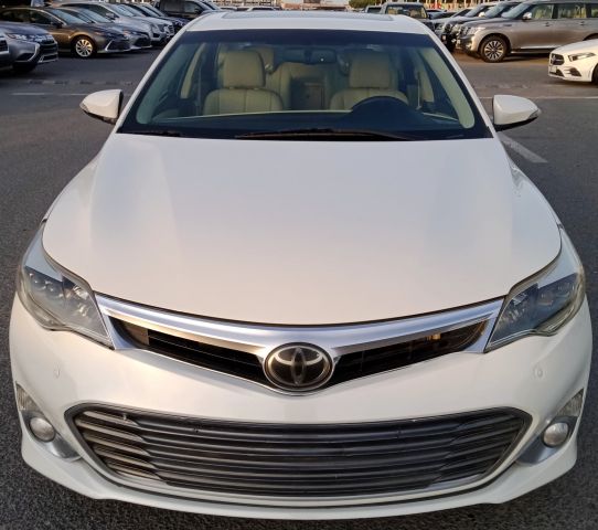 Toyota Avalon Limited V6 3.5L Full Option Model 2014 3