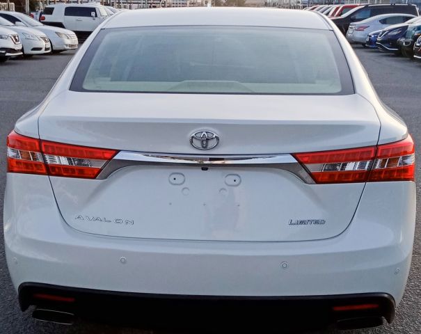 Toyota Avalon Limited V6 3.5L Full Option Model 2014 5