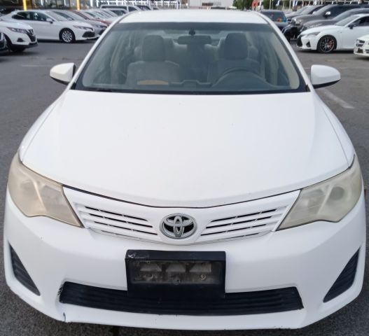 Toyota Camry GL V4 2.5L Model 2014 2