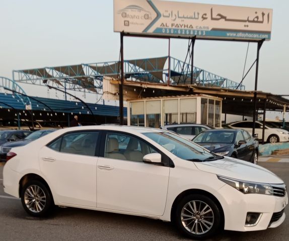 Toyota Corolla SE+ V4 2.0L Model 2014