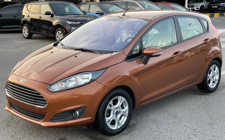 Ford Fiesta V4 1.6L Model 2013 7