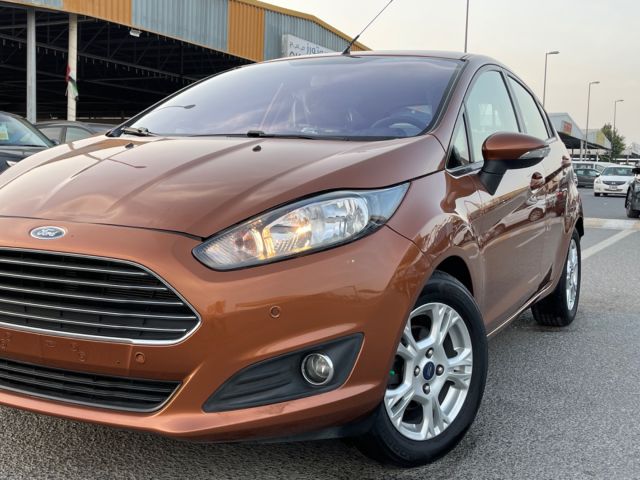 Ford Fiesta V4 1.6L Model 2013 8