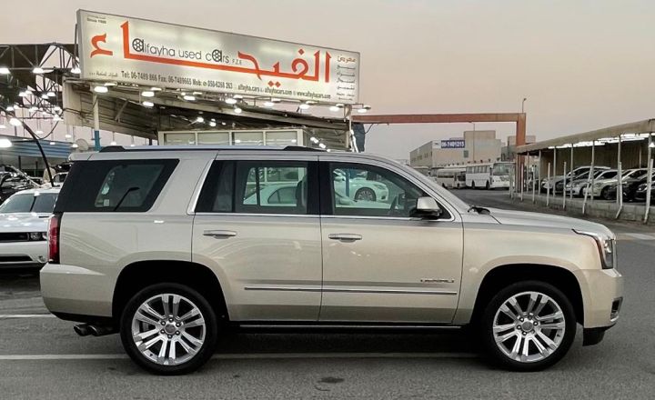 GMC Yukon Denali V8 6.2L Full Option Model 2017 8