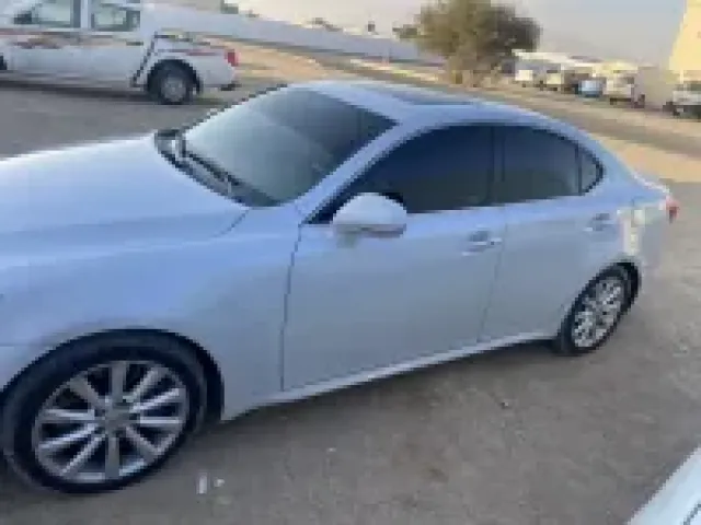 Lexus ls300 مو موديل 2009 خليجي