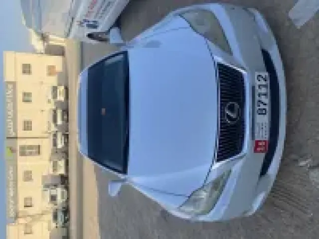 Lexus ls300 مو موديل 2009 خليجي 4