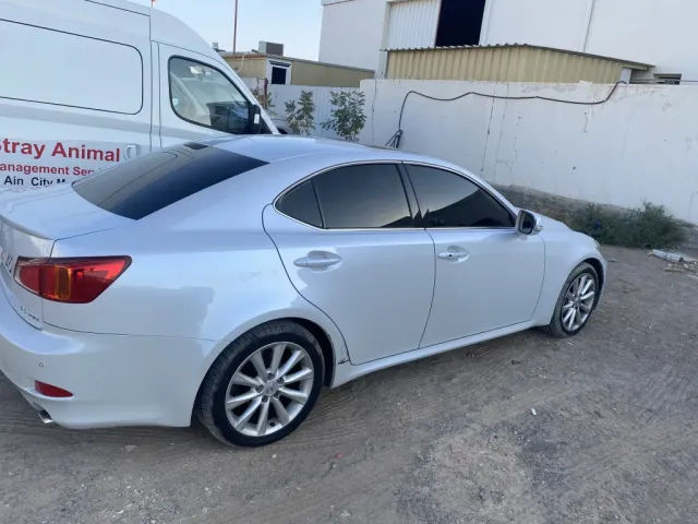 Lexus ls300 مو موديل 2009 خليجي 5